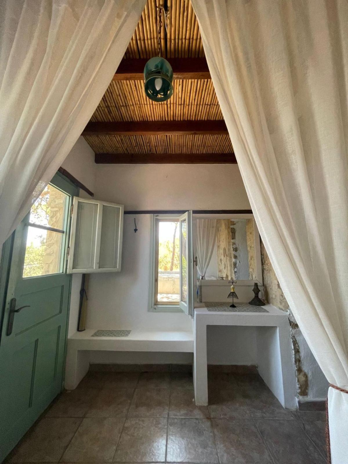 Petrino 2 - Traditional Lerian House Lakkíon Екстериор снимка